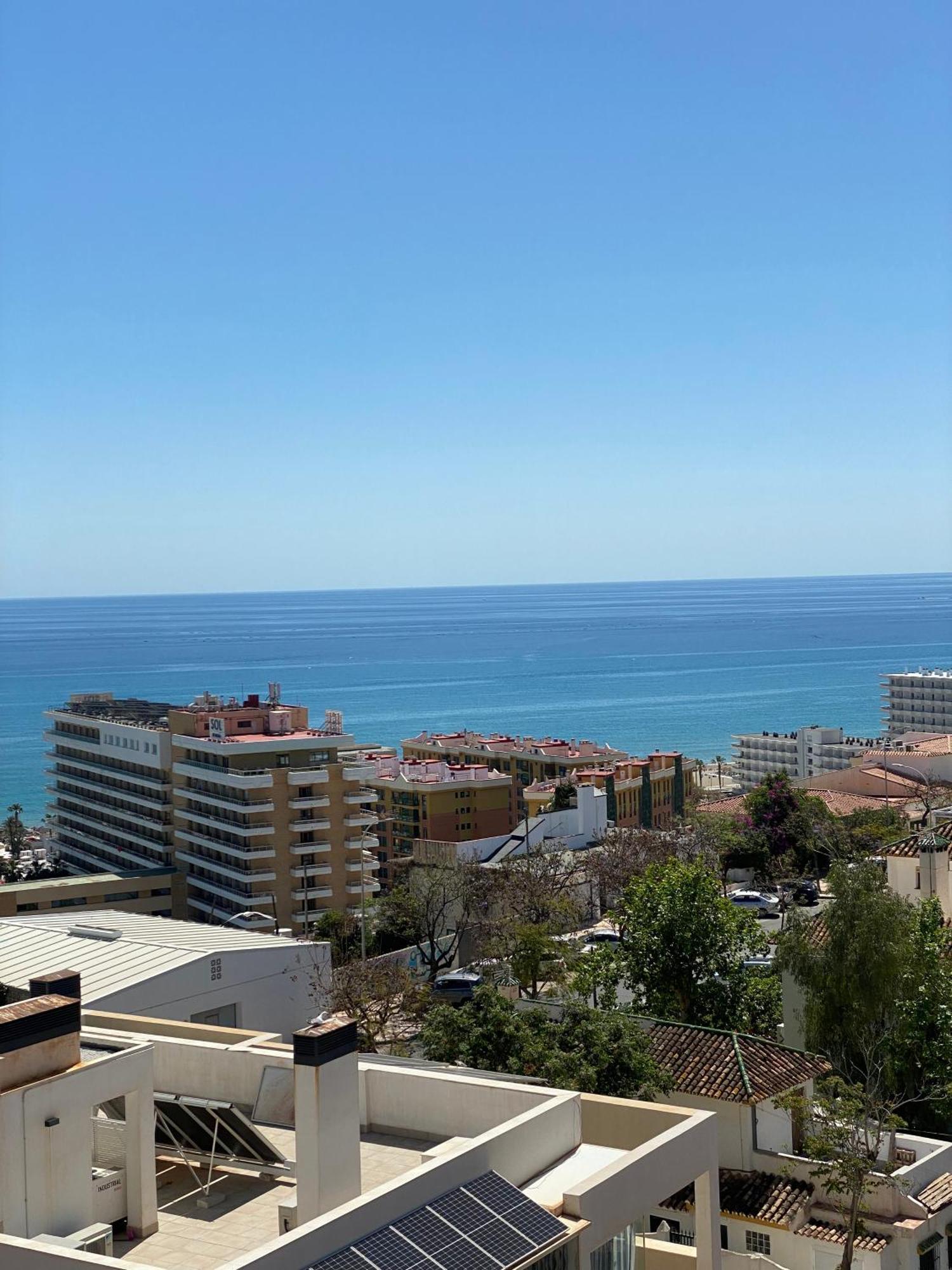 Precioso Apartamento Con Piscina Torremolinos Exterior photo